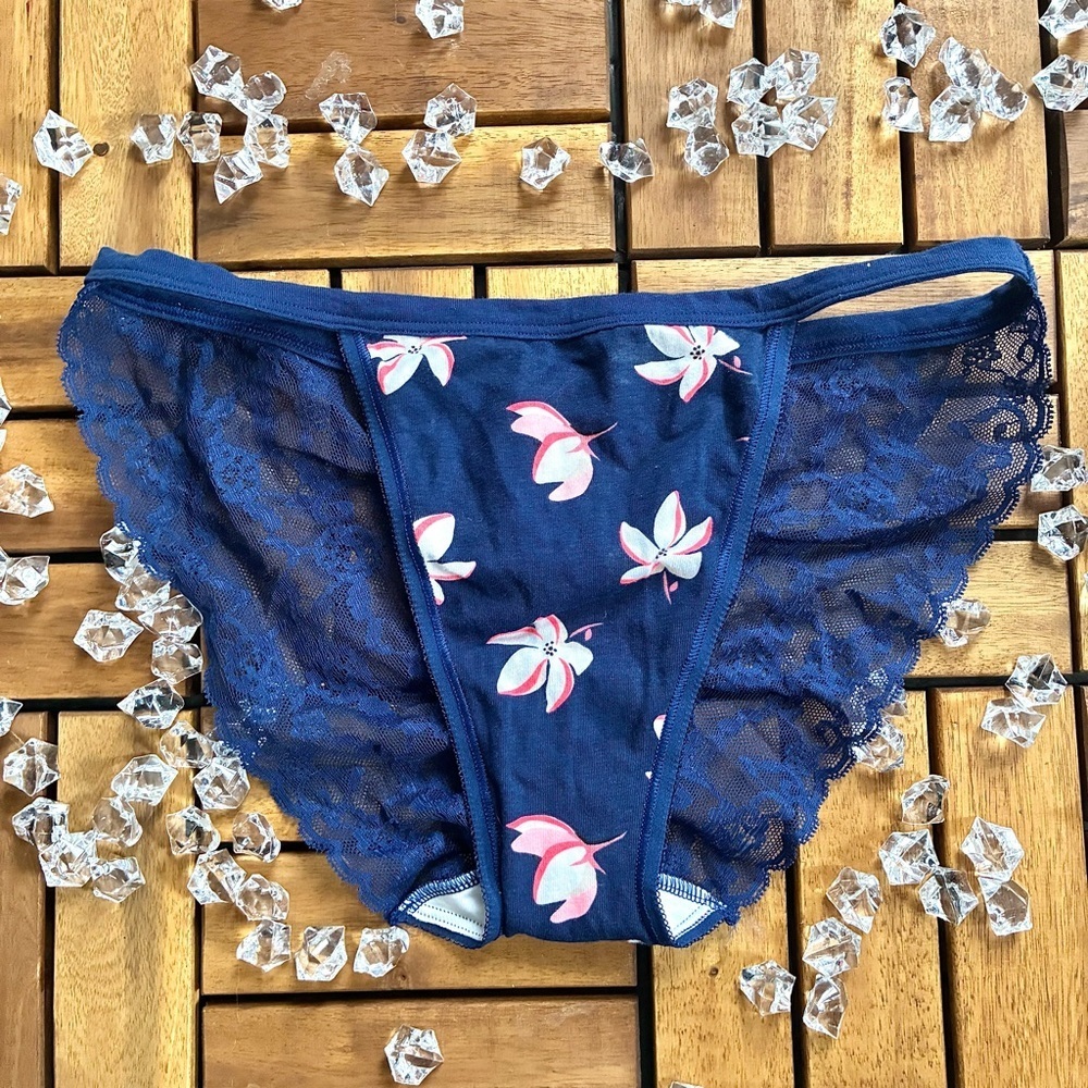 Victoria’s Secret String Bikini Panty
